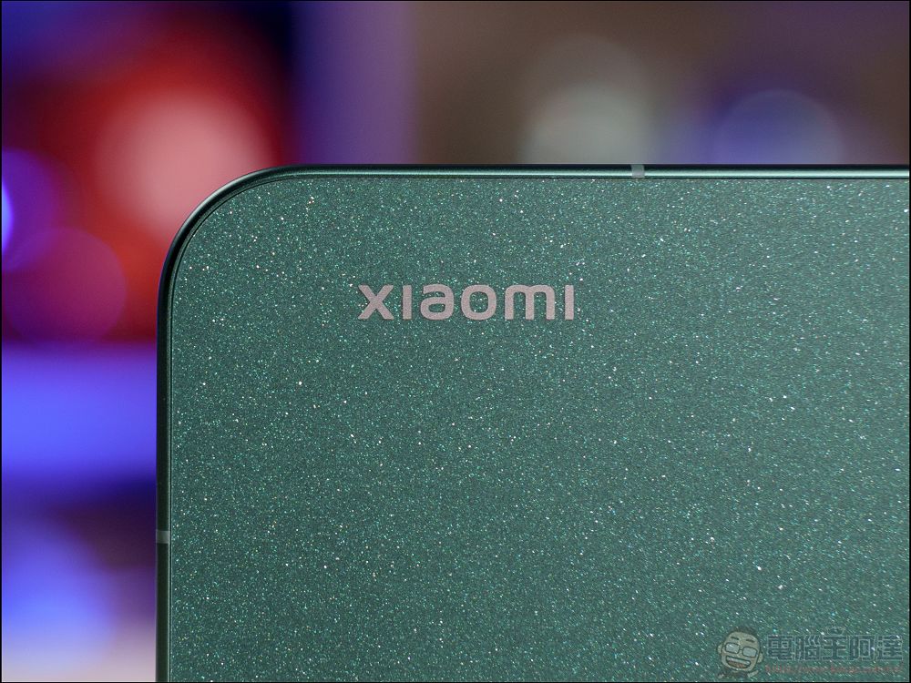 小米 Xiaomi 17 Ultra 開箱實測:2 億畫素連續光學變焦、Snapdragon 8 Elite Gen 5 性能怪獸與星空綠美學 - 電腦王阿達 小米 Xiaomi 17 Ultra 開箱實測:2 億畫素連續光學變焦、Snapdragon 8 Elite Gen 5 性能怪獸與星空綠美學 - 電腦王阿達