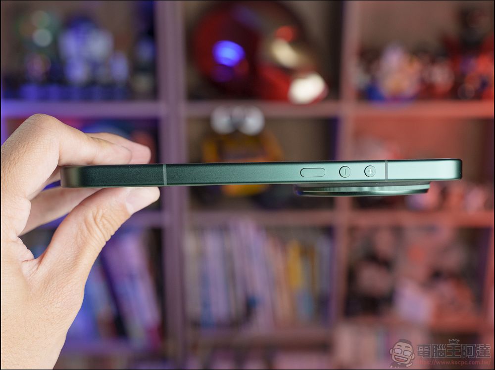 小米 Xiaomi 17 Ultra 開箱實測:2 億畫素連續光學變焦、Snapdragon 8 Elite Gen 5 性能怪獸與星空綠美學 - 電腦王阿達 小米 Xiaomi 17 Ultra 開箱實測:2 億畫素連續光學變焦、Snapdragon 8 Elite Gen 5 性能怪獸與星空綠美學 - 電腦王阿達