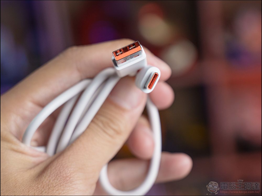 小米 Xiaomi 17 Ultra 開箱實測:2 億畫素連續光學變焦、Snapdragon 8 Elite Gen 5 性能怪獸與星空綠美學 - 電腦王阿達 小米 Xiaomi 17 Ultra 開箱實測:2 億畫素連續光學變焦、Snapdragon 8 Elite Gen 5 性能怪獸與星空綠美學 - 電腦王阿達