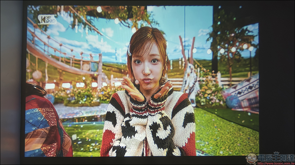 Bongcom BS5 足球君投影機開箱|足球造型超吸睛,150 吋追劇看球一次搞定! - 電腦王阿達 Bongcom BS5 足球君投影機開箱|足球造型超吸睛,150 吋追劇看球一次搞定! - 電腦王阿達