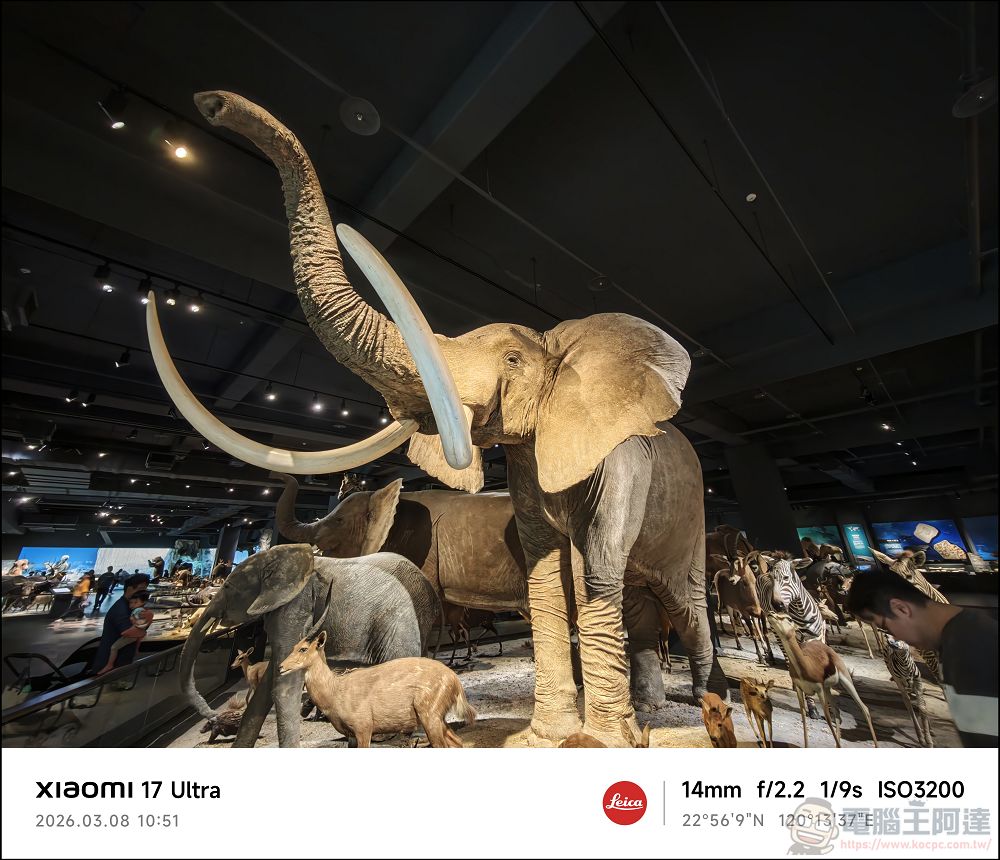 小米 Xiaomi 17 Ultra 開箱實測:2 億畫素連續光學變焦、Snapdragon 8 Elite Gen 5 性能怪獸與星空綠美學 - 電腦王阿達 小米 Xiaomi 17 Ultra 開箱實測:2 億畫素連續光學變焦、Snapdragon 8 Elite Gen 5 性能怪獸與星空綠美學 - 電腦王阿達