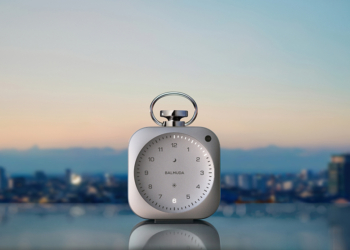 BALMUDA 攜手前蘋果首席設計師 Jony Ive 推出 The Clock 智慧時鐘，售價高達約 1.2 萬元