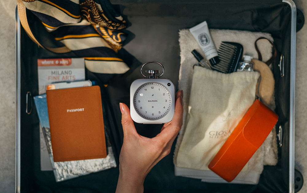 BALMUDA 攜手前蘋果首席設計師 Jony Ive 推出 The Clock 智慧時鐘,售價高達約 1.2 萬元 - 電腦王阿達 BALMUDA 攜手前蘋果首席設計師 Jony Ive 推出 The Clock 智慧時鐘,售價高達約 1.2 萬元 - 電腦王阿達