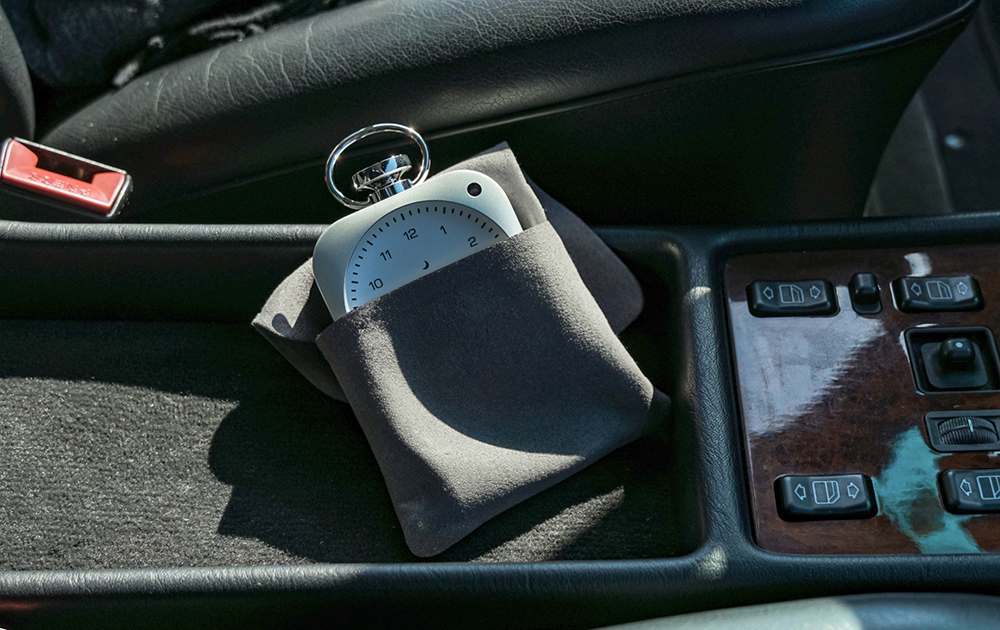 BALMUDA 攜手前蘋果首席設計師 Jony Ive 推出 The Clock 智慧時鐘,售價高達約 1.2 萬元 - 電腦王阿達 BALMUDA 攜手前蘋果首席設計師 Jony Ive 推出 The Clock 智慧時鐘,售價高達約 1.2 萬元 - 電腦王阿達