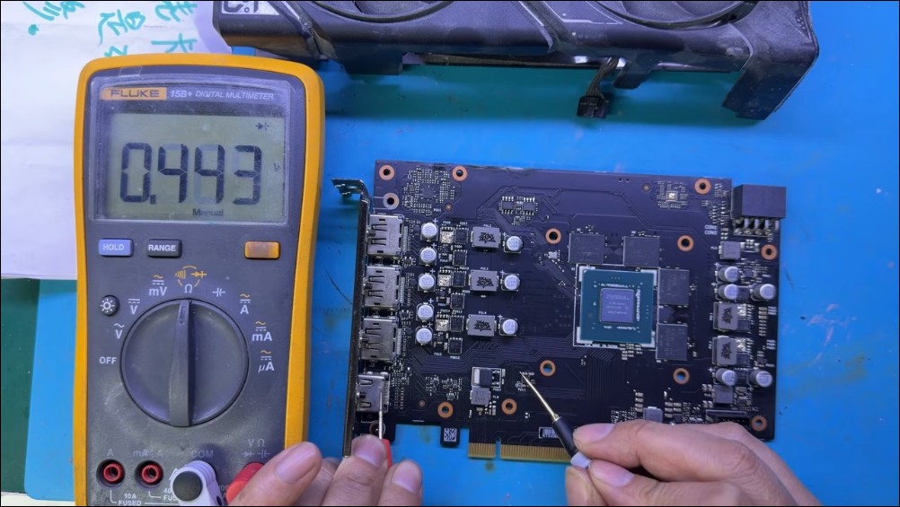 玩家房間火災顯卡燒成炭!張哥竟靠「牙刷」+「水洗」成功修復 - 電腦王阿達 玩家房間火災顯卡燒成炭!張哥竟靠「牙刷」+「水洗」成功修復 - 電腦王阿達