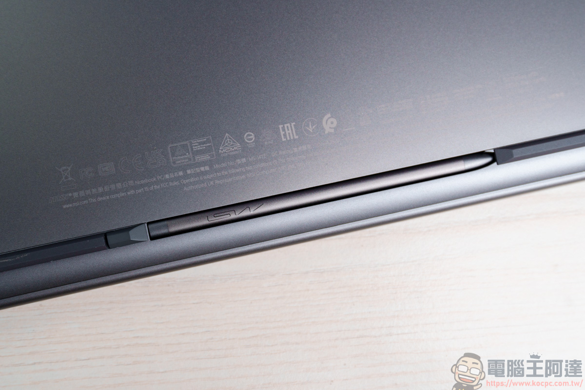 內顯直逼獨顯效能!MSI Prestige 14 Flip AI+ 實測:Panther Lake 處理器讓 3A 大作也能帶著走 - 電腦王阿達 內顯直逼獨顯效能!MSI Prestige 14 Flip AI+ 實測:Panther Lake 處理器讓 3A 大作也能帶著走 - 電腦王阿達