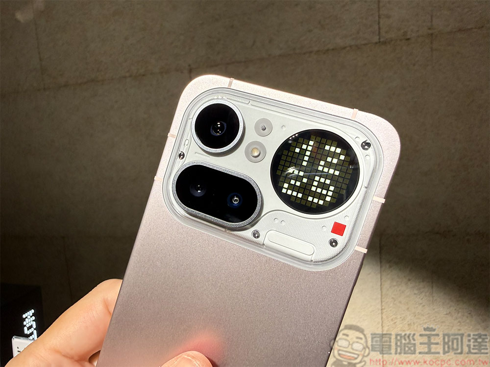 Nothing Phone (4a)、(4a)Pro 旗艦手機與 Headphoen (a)頭戴耳機在台推出,潮流生態再添強將 - 電腦王阿達 Nothing Phone (4a)、(4a)Pro 旗艦手機與 Headphoen (a)頭戴耳機在台推出,潮流生態再添強將 - 電腦王阿達