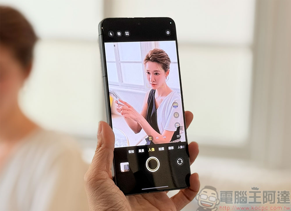 vivo X300 Ultra 台灣亮相,「影像 V 單」衝破行動攝影天花板 - 電腦王阿達 vivo X300 Ultra 台灣亮相,「影像 V 單」衝破行動攝影天花板 - 電腦王阿達