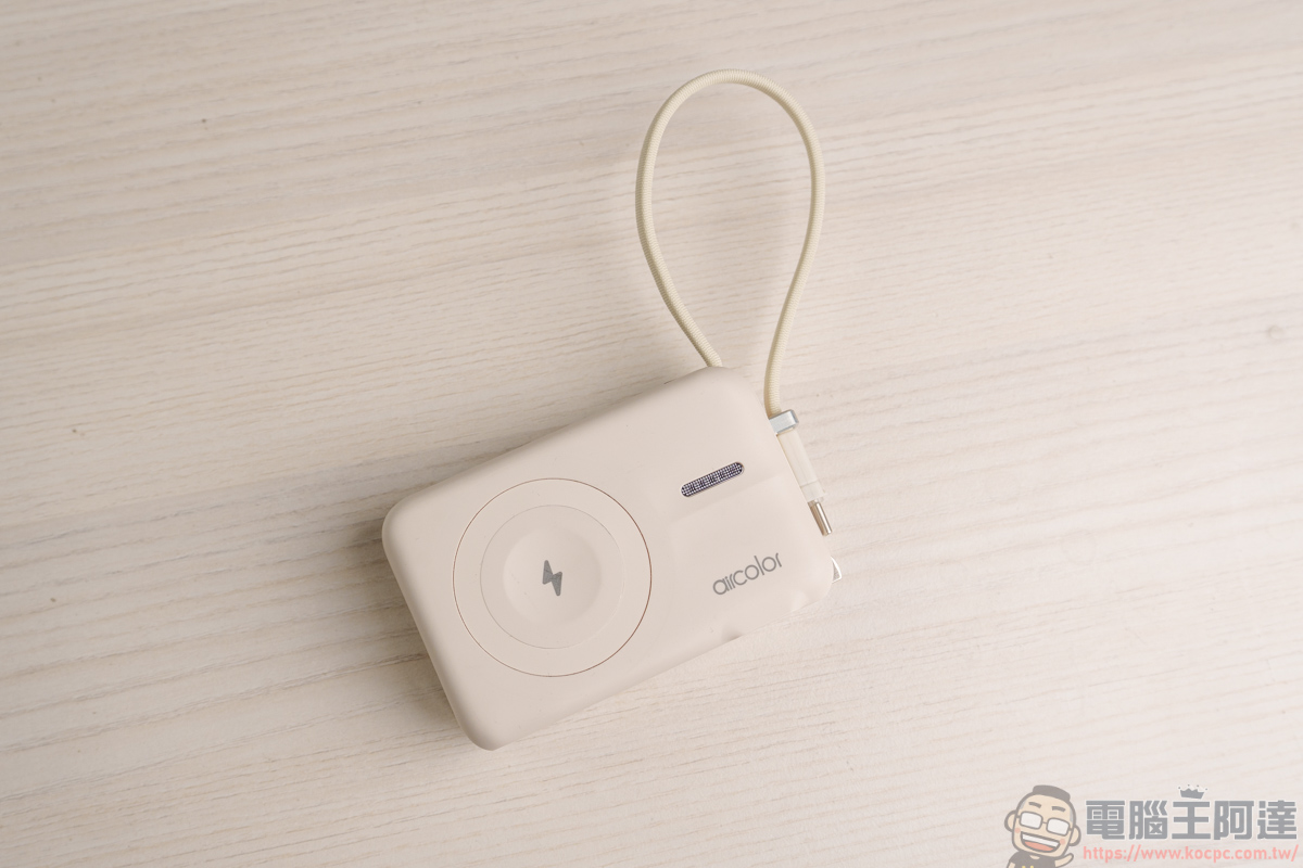 aircolor 雲朵系 35W 全能充開箱:準固態電池給你極致安全,告別行動電源爆炸恐慌! - 電腦王阿達 aircolor 雲朵系 35W 全能充開箱:準固態電池給你極致安全,告別行動電源爆炸恐慌! - 電腦王阿達