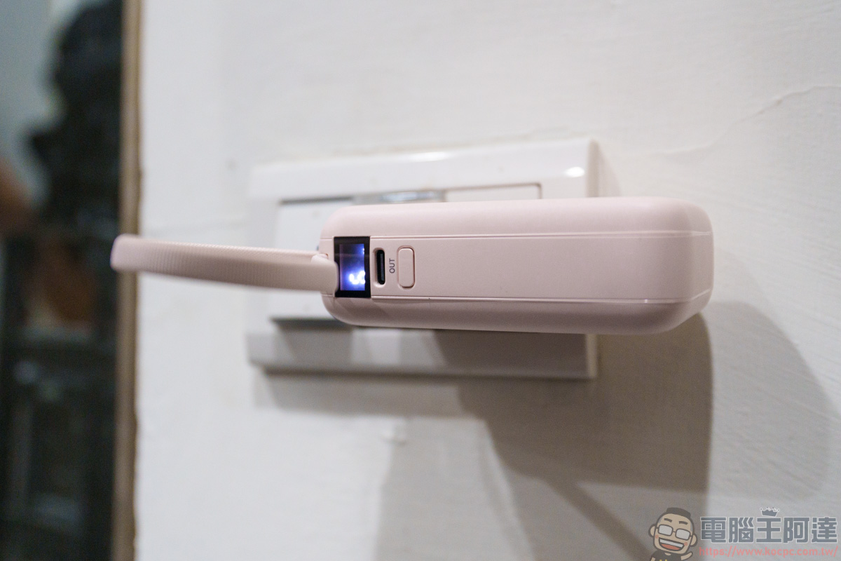 aircolor 雲朵系 35W 全能充開箱:準固態電池給你極致安全,告別行動電源爆炸恐慌! - 電腦王阿達 aircolor 雲朵系 35W 全能充開箱:準固態電池給你極致安全,告別行動電源爆炸恐慌! - 電腦王阿達