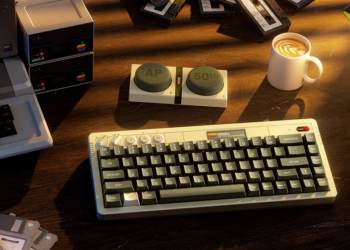 Apple 50 週年致敬之作！8BitDo Retro 68 AP50 限量機械鍵盤登場，復刻 Apple II 經典設計 - 電腦王阿達