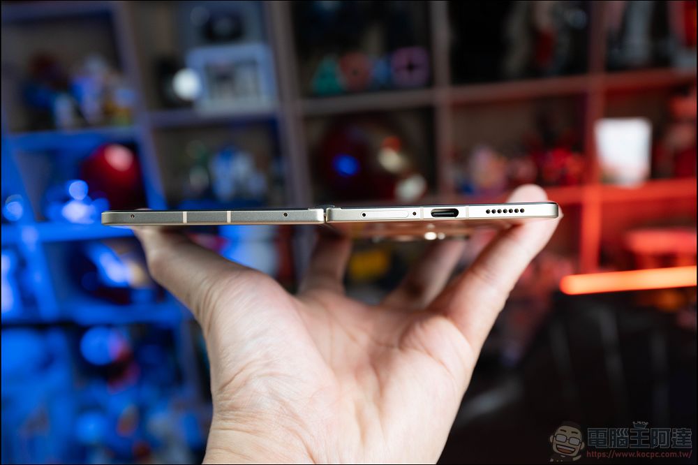 折疊機的摺痕時代終結!OPPO Find N6 開箱:零感摺痕 + 2 億畫素哈蘇鏡頭 + 6000mAh 超大電池! - 電腦王阿達 折疊機的摺痕時代終結!OPPO Find N6 開箱:零感摺痕 + 2 億畫素哈蘇鏡頭 + 6000mAh 超大電池! - 電腦王阿達