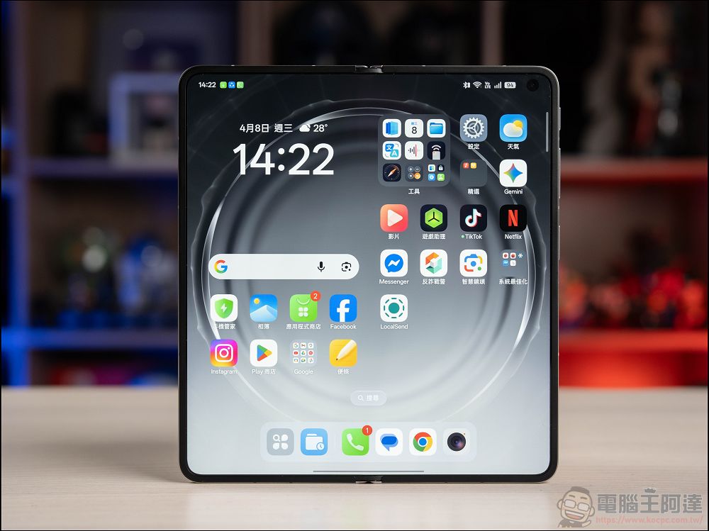 折疊機的摺痕時代終結!OPPO Find N6 開箱:零感摺痕 + 2 億畫素哈蘇鏡頭 + 6000mAh 超大電池! - 電腦王阿達 折疊機的摺痕時代終結!OPPO Find N6 開箱:零感摺痕 + 2 億畫素哈蘇鏡頭 + 6000mAh 超大電池! - 電腦王阿達