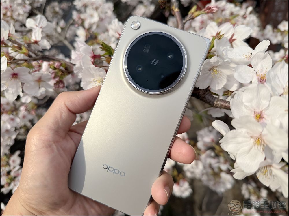 折疊機的摺痕時代終結!OPPO Find N6 開箱:零感摺痕 + 2 億畫素哈蘇鏡頭 + 6000mAh 超大電池! - 電腦王阿達 折疊機的摺痕時代終結!OPPO Find N6 開箱:零感摺痕 + 2 億畫素哈蘇鏡頭 + 6000mAh 超大電池! - 電腦王阿達