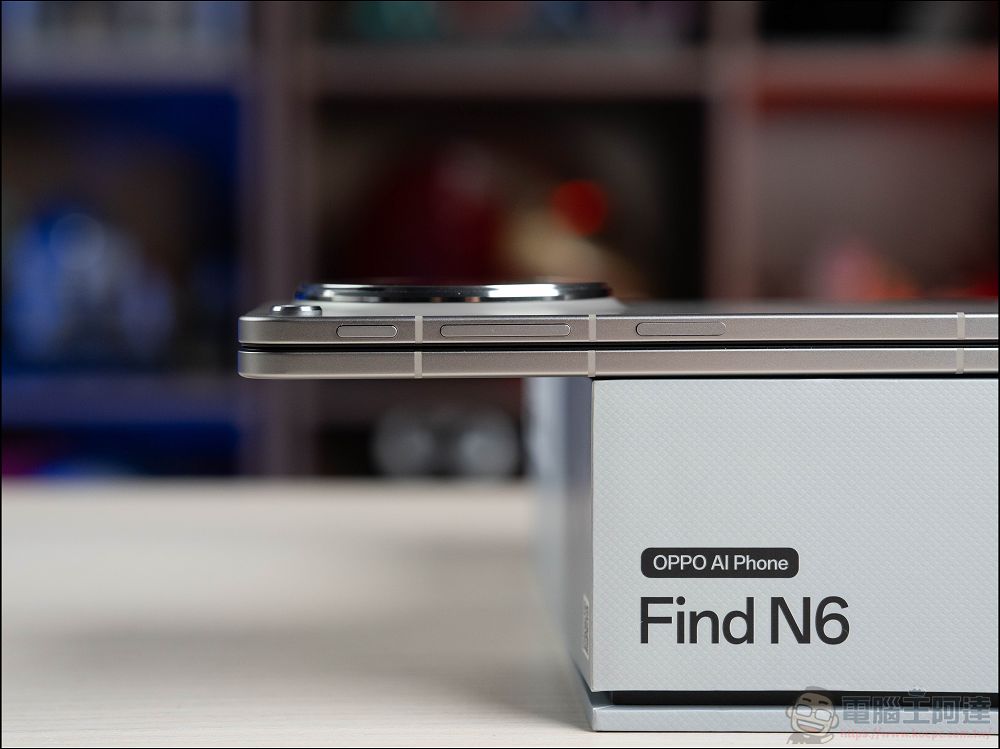 折疊機的摺痕時代終結!OPPO Find N6 開箱:零感摺痕 + 2 億畫素哈蘇鏡頭 + 6000mAh 超大電池! - 電腦王阿達 折疊機的摺痕時代終結!OPPO Find N6 開箱:零感摺痕 + 2 億畫素哈蘇鏡頭 + 6000mAh 超大電池! - 電腦王阿達