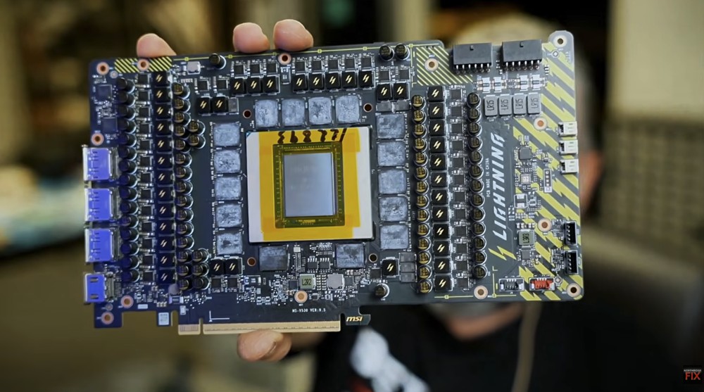 拿 16 萬限量顯卡練習焊接？新手超頻玩家直接把 RTX 5090 玩壞，真是有錢人的樂趣？ - 電腦王阿達