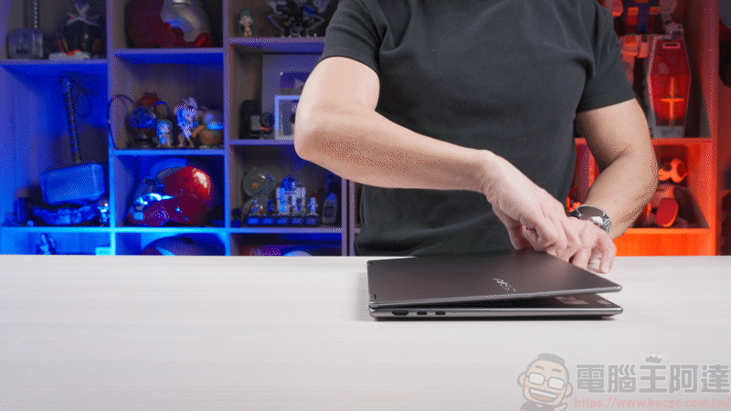 內顯直逼獨顯效能!MSI Prestige 14 Flip AI+ 實測:Panther Lake 處理器讓 3A 大作也能帶著走 - 電腦王阿達 內顯直逼獨顯效能!MSI Prestige 14 Flip AI+ 實測:Panther Lake 處理器讓 3A 大作也能帶著走 - 電腦王阿達