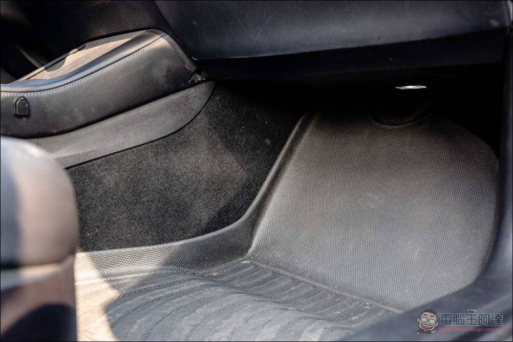 Model 3 車內臭味救星!自己換 ACDelco 森呼吸冷氣濾網,PM0.3、抗菌防霉一次到位 - 電腦王阿達 Model 3 車內臭味救星!自己換 ACDelco 森呼吸冷氣濾網,PM0.3、抗菌防霉一次到位 - 電腦王阿達