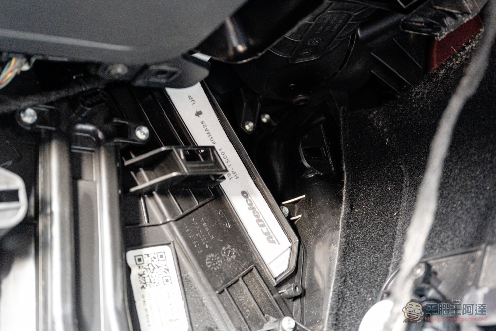 Model 3 車內臭味救星!自己換 ACDelco 森呼吸冷氣濾網,PM0.3、抗菌防霉一次到位 - 電腦王阿達 Model 3 車內臭味救星!自己換 ACDelco 森呼吸冷氣濾網,PM0.3、抗菌防霉一次到位 - 電腦王阿達