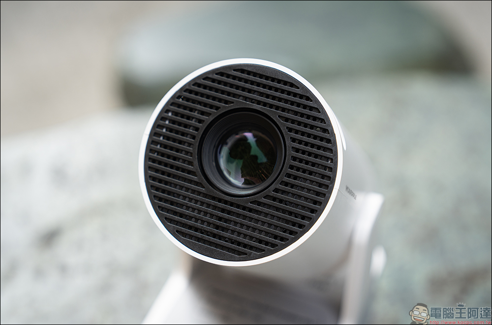 Warpple LA6 Cross 跨界音響劇院開箱評測|從追劇到 K 歌,一機搞定你的娛樂生活 - 電腦王阿達 Warpple LA6 Cross 跨界音響劇院開箱評測|從追劇到 K 歌,一機搞定你的娛樂生活 - 電腦王阿達