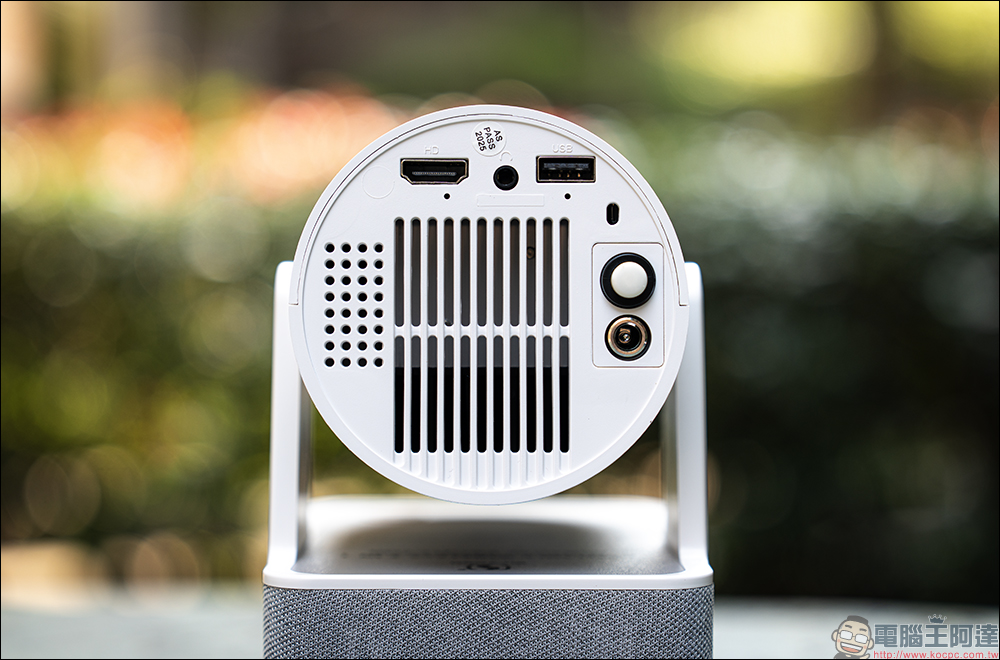 Warpple LA6 Cross 跨界音響劇院開箱評測|從追劇到 K 歌,一機搞定你的娛樂生活 - 電腦王阿達 Warpple LA6 Cross 跨界音響劇院開箱評測|從追劇到 K 歌,一機搞定你的娛樂生活 - 電腦王阿達