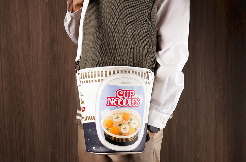 星宇航空聯名日清推巨無霸泡麵「杯」包!不只可愛,還有機會抽免費機票 - 電腦王阿達 星宇航空聯名日清推巨無霸泡麵「杯」包!不只可愛,還有機會抽免費機票 - 電腦王阿達