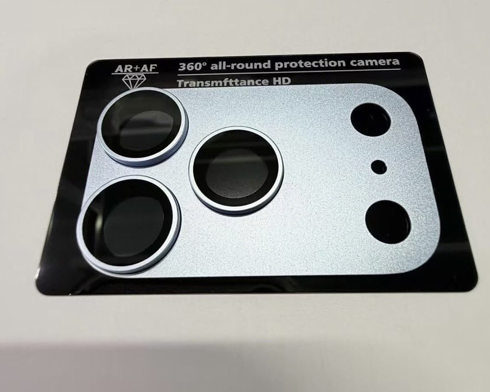 iPhone 18 Pro 鏡頭底座貼曝光!新機 4 色設計提前看,酒紅色成最大亮點? - 電腦王阿達 iPhone 18 Pro 鏡頭底座貼曝光!新機 4 色設計提前看,酒紅色成最大亮點? - 電腦王阿達