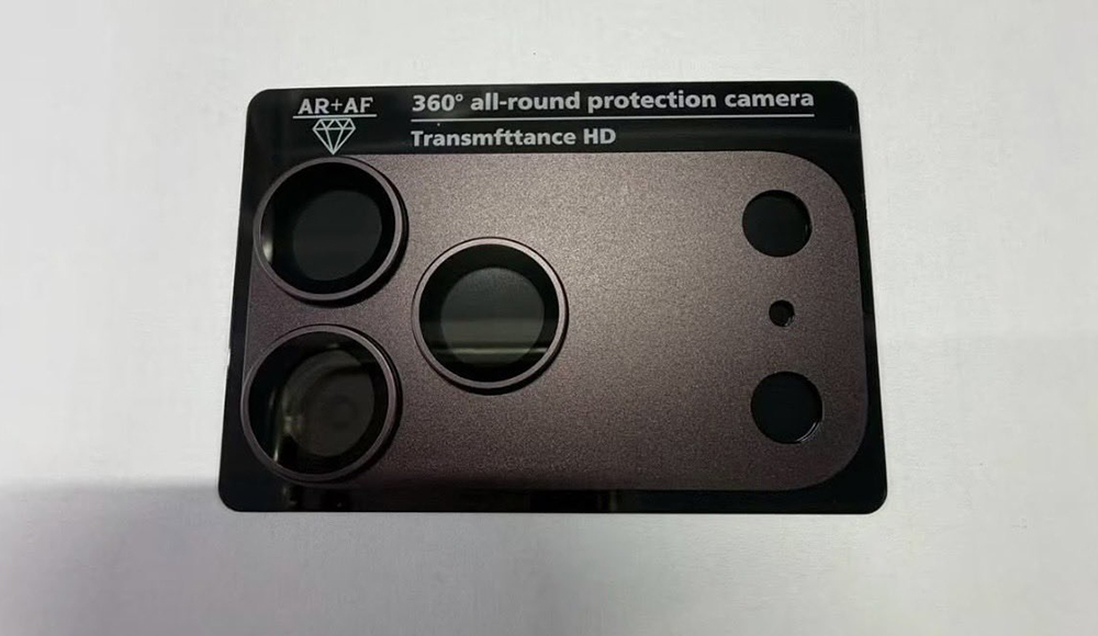 iPhone 18 Pro 鏡頭底座貼曝光!新機 4 色設計提前看,酒紅色成最大亮點? - 電腦王阿達 iPhone 18 Pro 鏡頭底座貼曝光!新機 4 色設計提前看,酒紅色成最大亮點? - 電腦王阿達