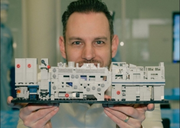想要！ASML 員工設計 LEGO 版 EUV 光刻機，比真機便宜近兩千萬倍