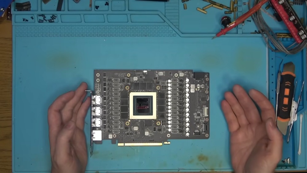 RTX 4090 假貨來到新高度！國外維修頻道：這是我們看過最厲害的詐騙 - 電腦王阿達