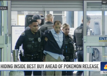 為了搶購Pokémon卡，45 歲男子打烊後藏在 Best Buy 裡過夜，遭員工發現報警逮人