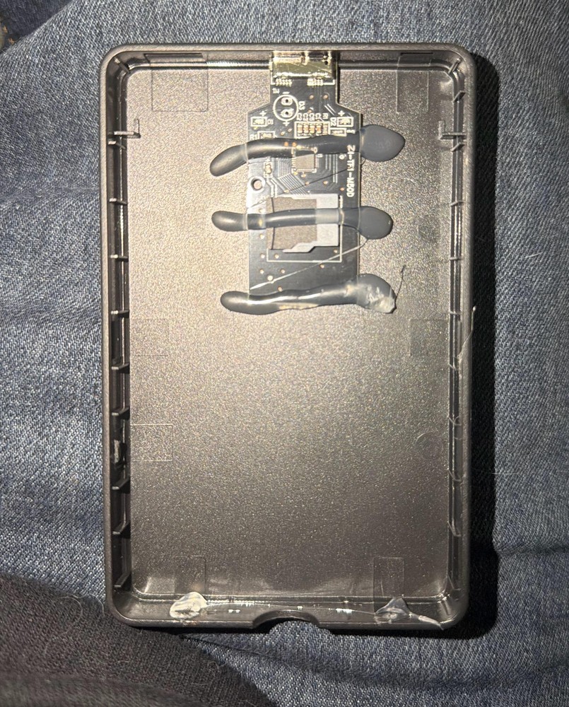 國外網友在 Temu 上用 20 美元買 4TB 外接硬碟,拆開後裡面是 microSD 讀卡機 + 記憶卡 - 電腦王阿達 國外網友在 Temu 上用 20 美元買 4TB 外接硬碟,拆開後裡面是 microSD 讀卡機 + 記憶卡 - 電腦王阿達