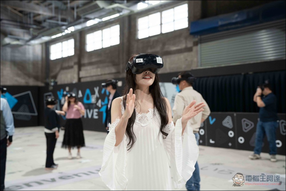 HTC 攜手文化部、Wevr 打造走動式 XR《海之召喚》 不用潛水裝備也能「潛進台灣深海」 - 電腦王阿達 HTC 攜手文化部、Wevr 打造走動式 XR《海之召喚》 不用潛水裝備也能「潛進台灣深海」 - 電腦王阿達