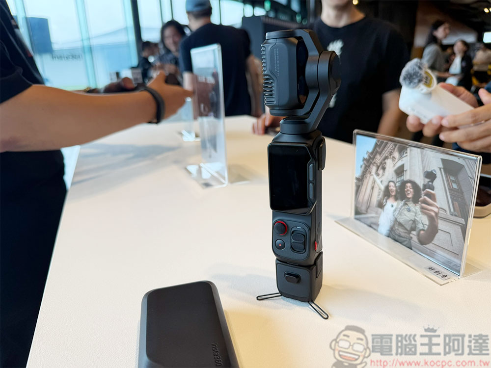 旗艦雙鏡頭雲台相機 Insta360 Luna Ultra 即將登台,可拆卸圖傳螢幕升級創作體驗 - 電腦王阿達 旗艦雙鏡頭雲台相機 Insta360 Luna Ultra 即將登台,可拆卸圖傳螢幕升級創作體驗 - 電腦王阿達