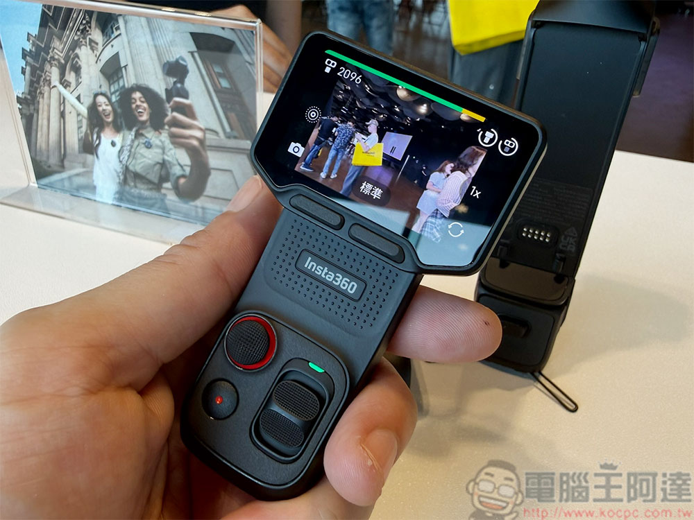 旗艦雙鏡頭雲台相機 Insta360 Luna Ultra 即將登台,可拆卸圖傳螢幕升級創作體驗 - 電腦王阿達 旗艦雙鏡頭雲台相機 Insta360 Luna Ultra 即將登台,可拆卸圖傳螢幕升級創作體驗 - 電腦王阿達