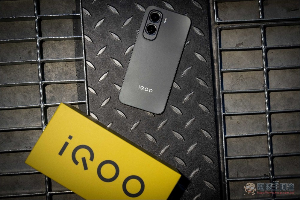 9,020mAh 塞進 8.25mm 機身,iQOO Z11 要改寫手機續航規則 - 電腦王阿達 9,020mAh 塞進 8.25mm 機身,iQOO Z11 要改寫手機續航規則 - 電腦王阿達