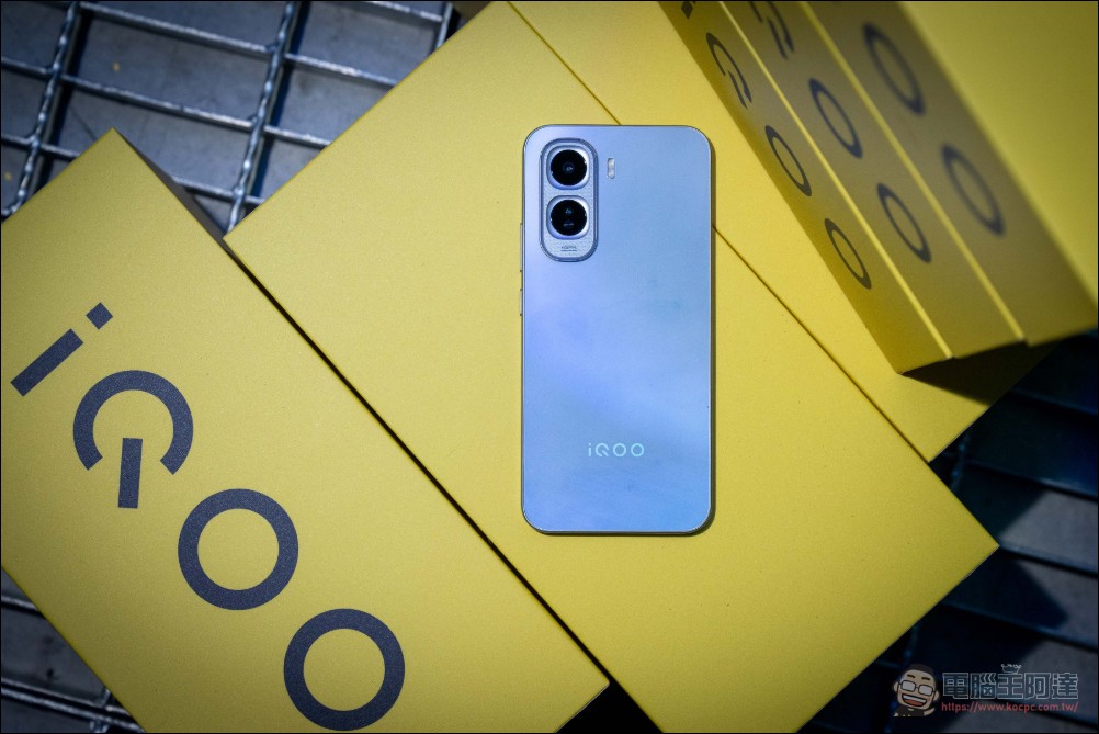 9,020mAh 塞進 8.25mm 機身,iQOO Z11 要改寫手機續航規則 - 電腦王阿達 9,020mAh 塞進 8.25mm 機身,iQOO Z11 要改寫手機續航規則 - 電腦王阿達