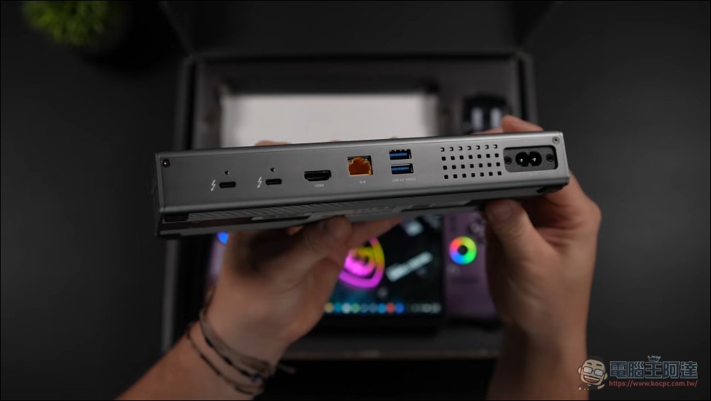 搭載 Intel Arc G3 Extreme 處理器 MSI Claw 8EX AI Plus 動手玩:遊戲幀數更高,功耗僅對手一半 - 電腦王阿達 搭載 Intel Arc G3 Extreme 處理器 MSI Claw 8EX AI Plus 動手玩:遊戲幀數更高,功耗僅對手一半 - 電腦王阿達