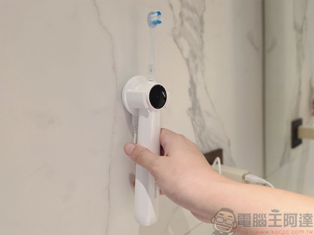 RANVOO 易能淨 AirJet II 超能氣泡牙刷開箱實測:深層清潔兼顧溫和護齦 - 電腦王阿達 RANVOO 易能淨 AirJet II 超能氣泡牙刷開箱實測:深層清潔兼顧溫和護齦 - 電腦王阿達