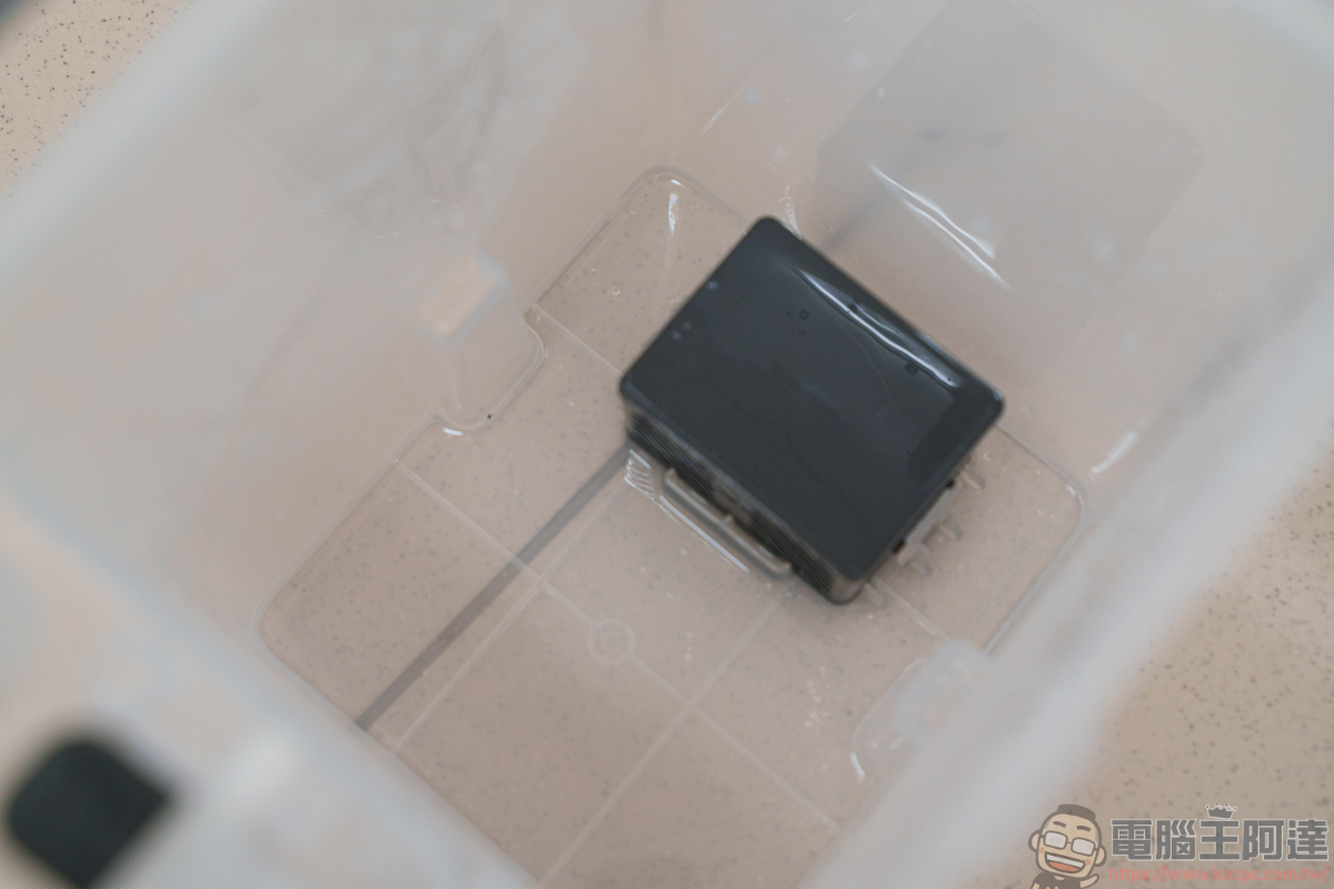 長髮族與毛孩家庭救星!石頭 Qrevo Edge 2 深度清潔大師,25,000Pa 颶風吸力終結糾纏惡夢 - 電腦王阿達 長髮族與毛孩家庭救星!石頭 Qrevo Edge 2 深度清潔大師,25,000Pa 颶風吸力終結糾纏惡夢 - 電腦王阿達