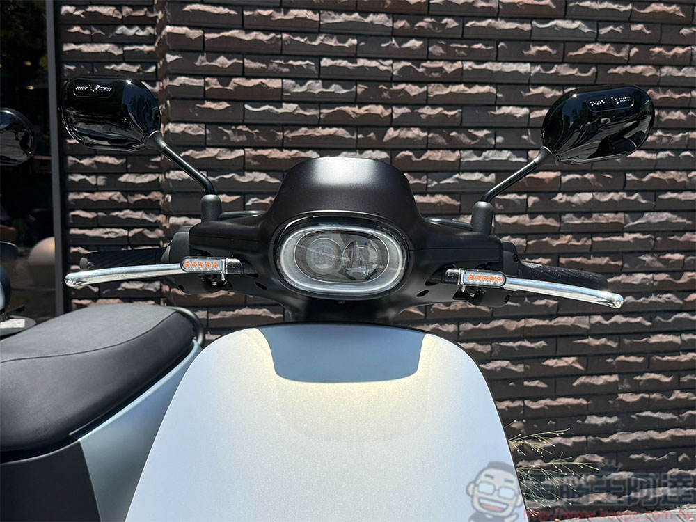 Gogoro Luna 試駕體驗:為女性騎士量身打造的細節,讓騎行更輕盈 - 電腦王阿達 Gogoro Luna 試駕體驗:為女性騎士量身打造的細節,讓騎行更輕盈 - 電腦王阿達