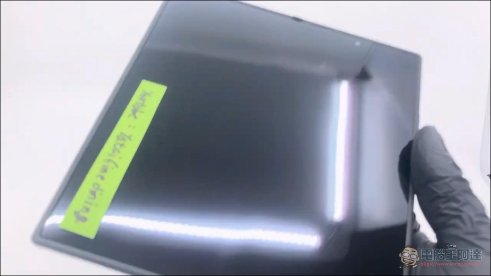 螢幕幾乎完全沒有折痕?三星 Galaxy Z Fold 8 最新洩露影片曝光 - 電腦王阿達 螢幕幾乎完全沒有折痕?三星 Galaxy Z Fold 8 最新洩露影片曝光 - 電腦王阿達