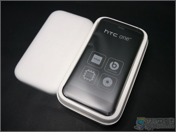 hTC ONE X+02 hTC ONE X+02