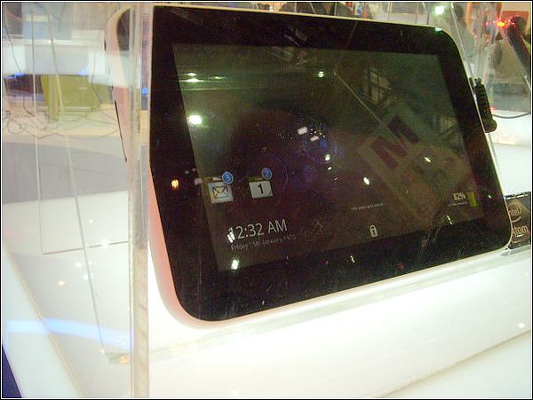 ST839074.JPG ST839074.JPG