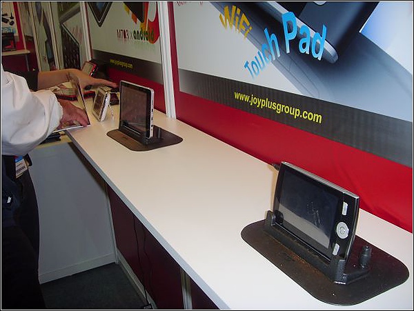 ST839035.JPG ST839035.JPG